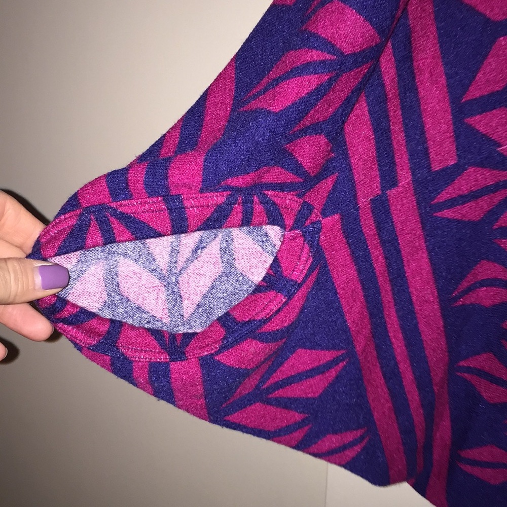 Sweater - Picture 2 of 3